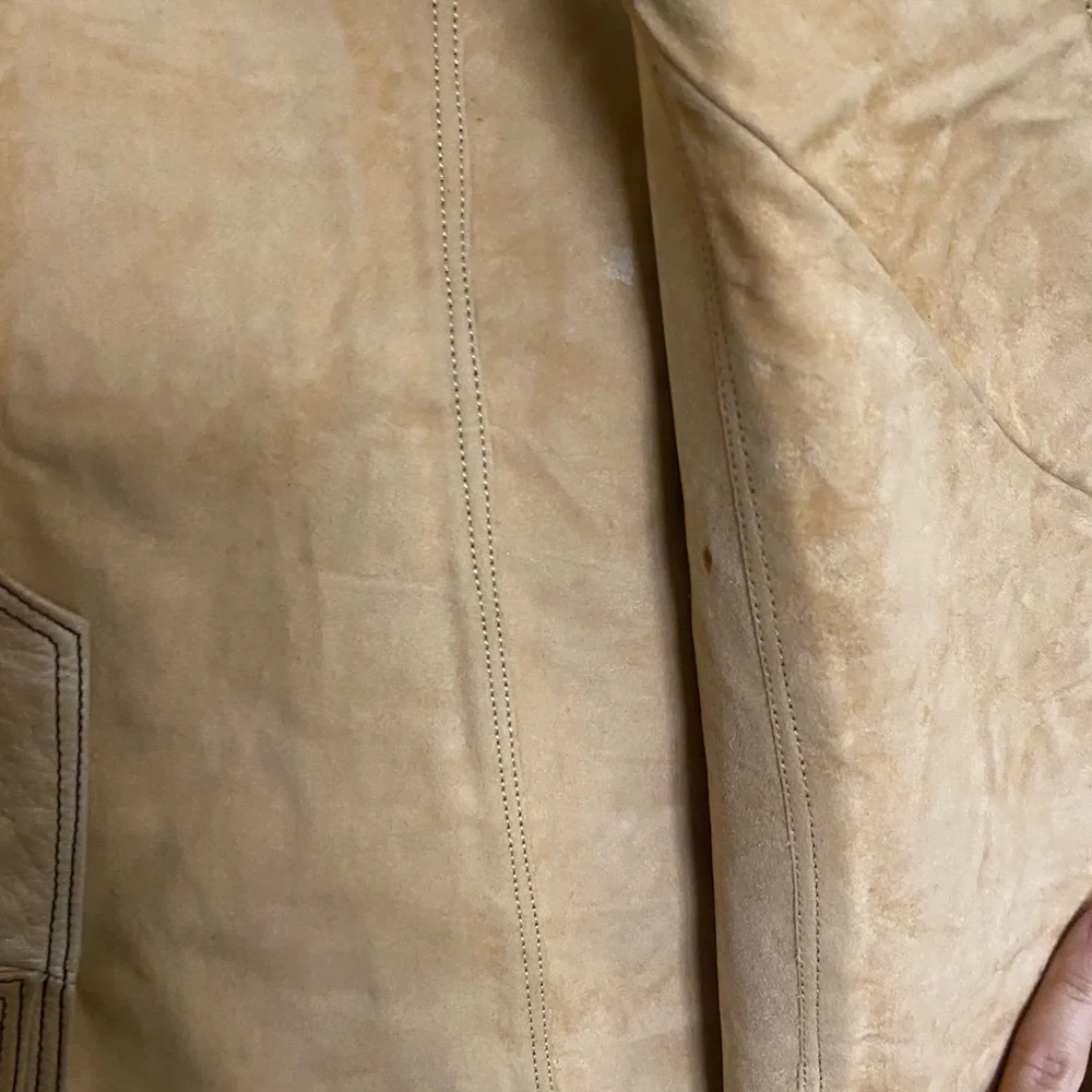 Vintage Italian Lambskin Leather Vest in Nude/Beige - Picture 9 of 12